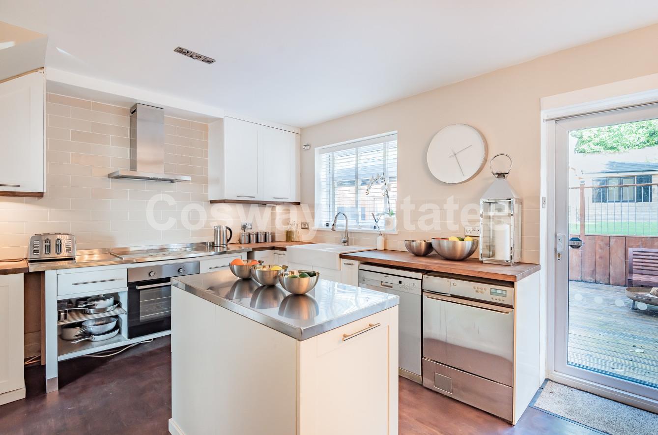 Worcester Crescent, Mill Hill